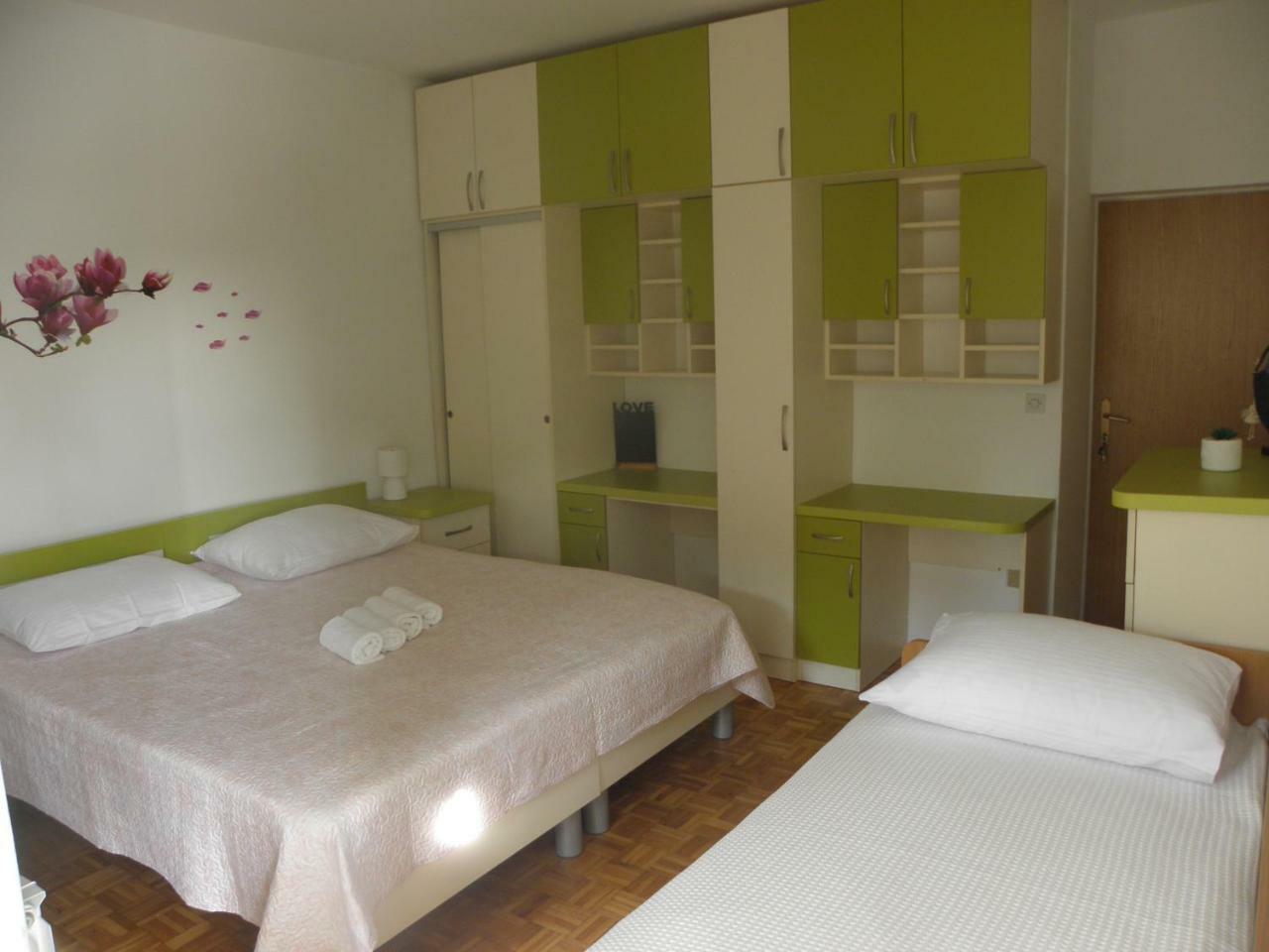 Apartman Ive Стариград-Паклениця Екстер'єр фото